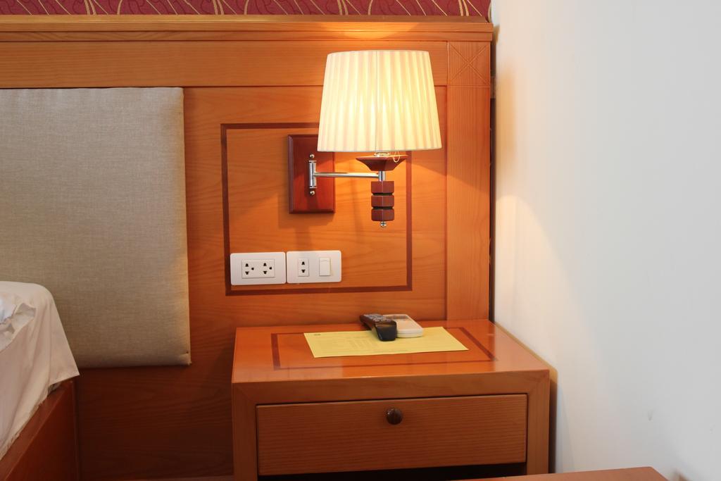 Hanoi Legacy Hotel - Hoan Kiem Екстериор снимка